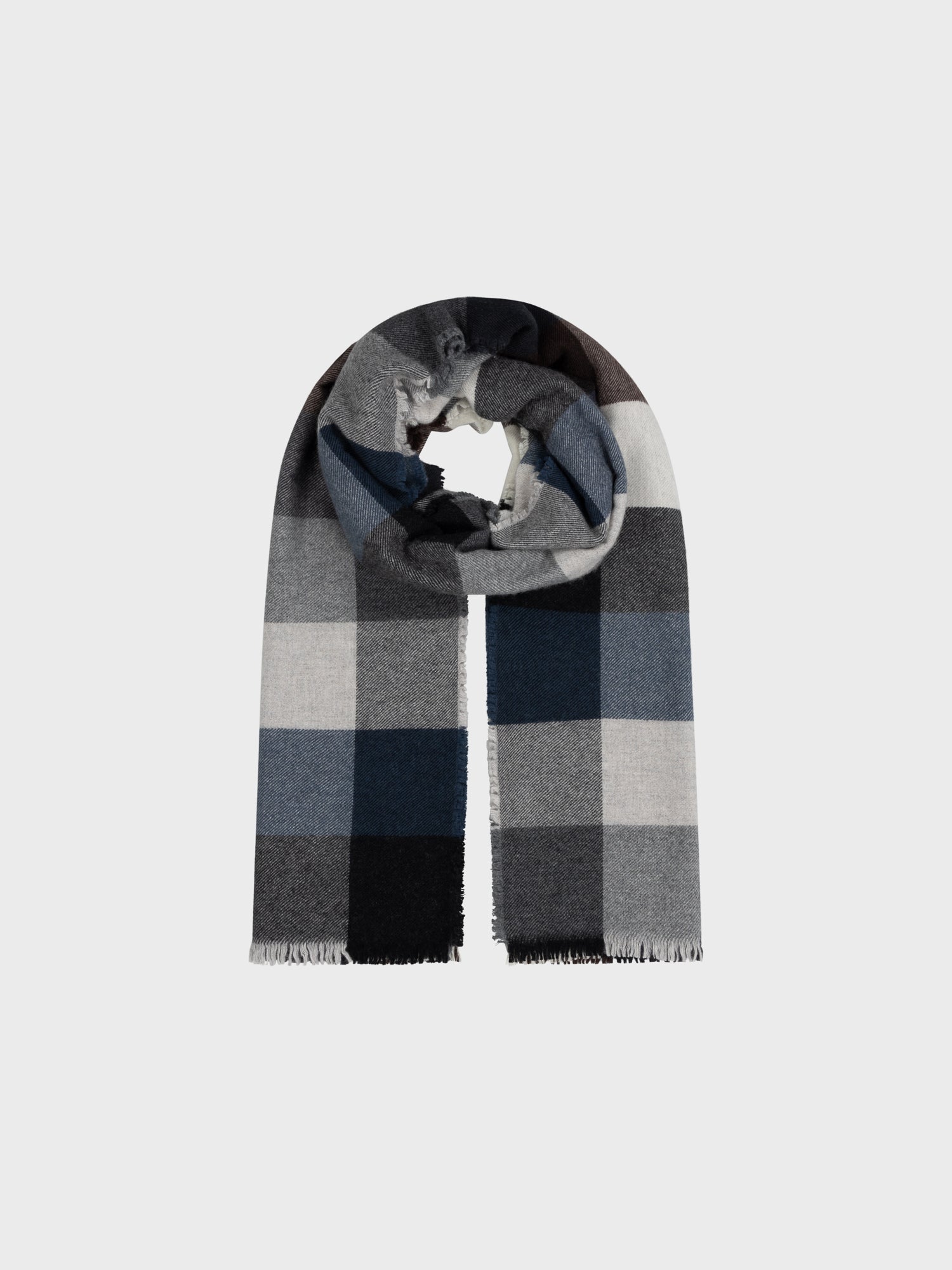 Women's Alloa Courchevel Navy Black Cashmere Stole - Begg x Co