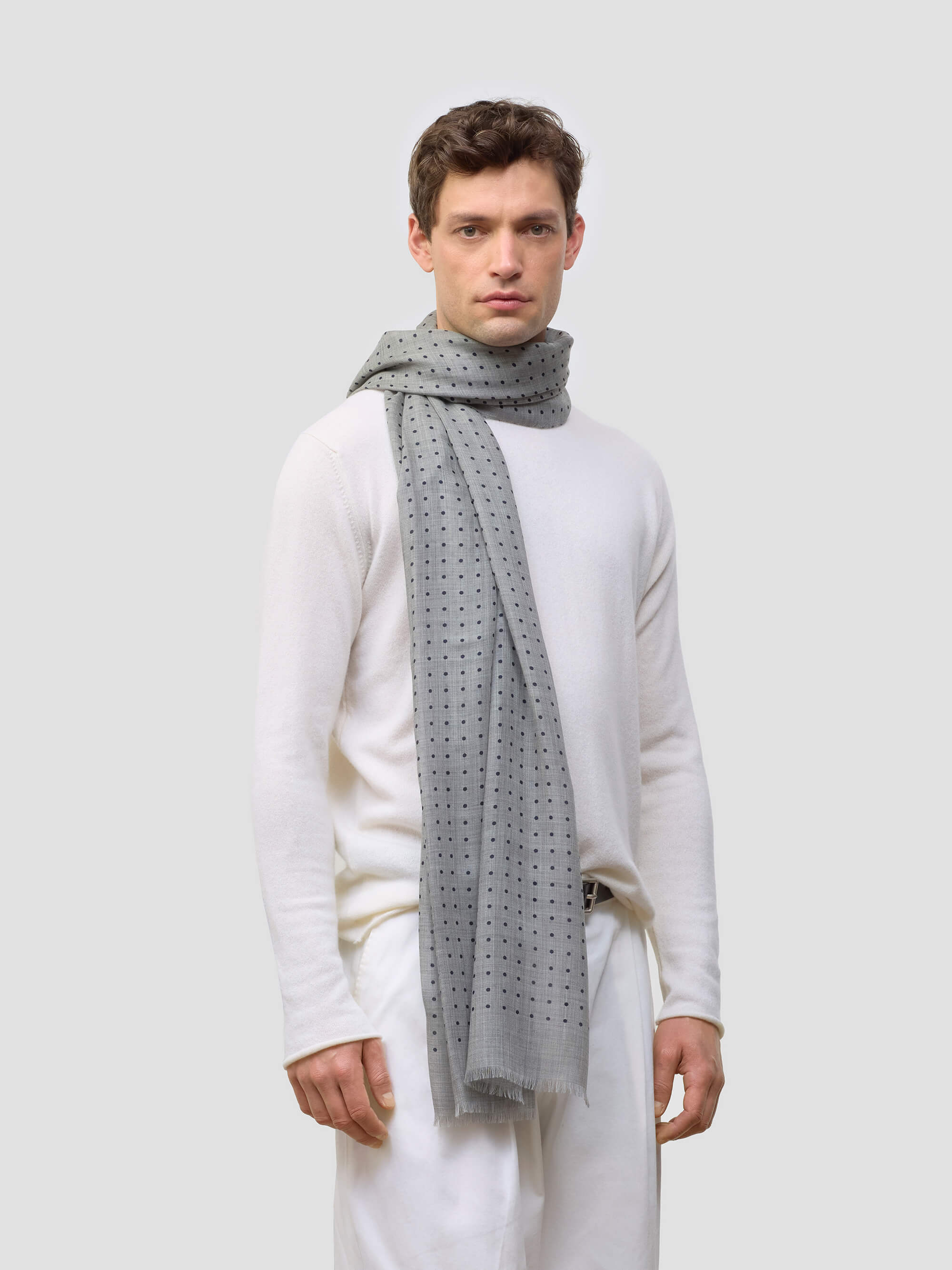 本当に信頼出来る商品 Superfine Mens Hanover Wispy Cashmere Navy Flannel Scarf 小物