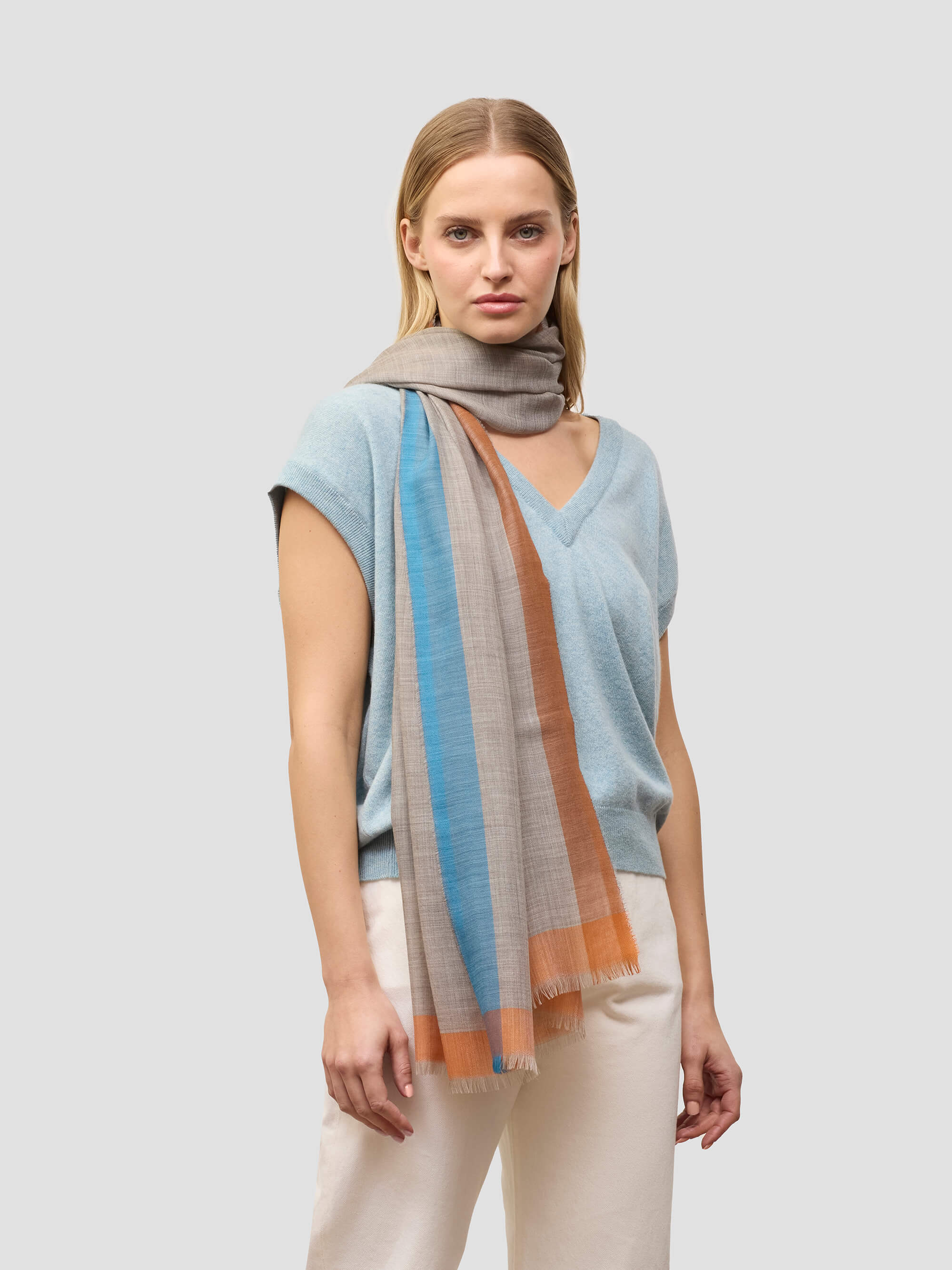 Up to 40% off Sale - Women's Cashmere Knitwear and Accessories