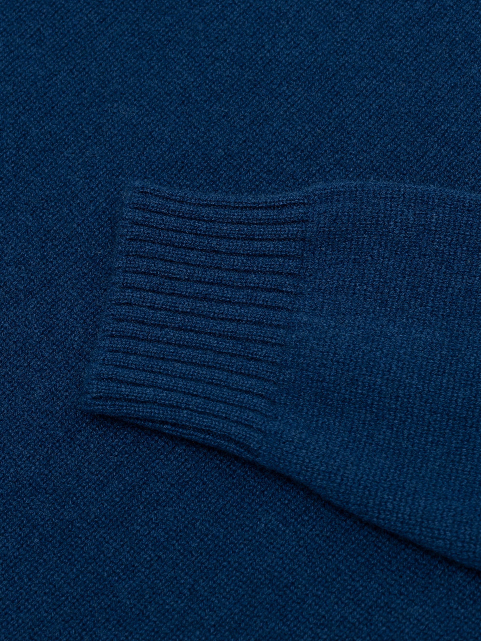 Mens Architect Crew Neck Knitted Cashmere Sweater Regatta | Begg x Co
