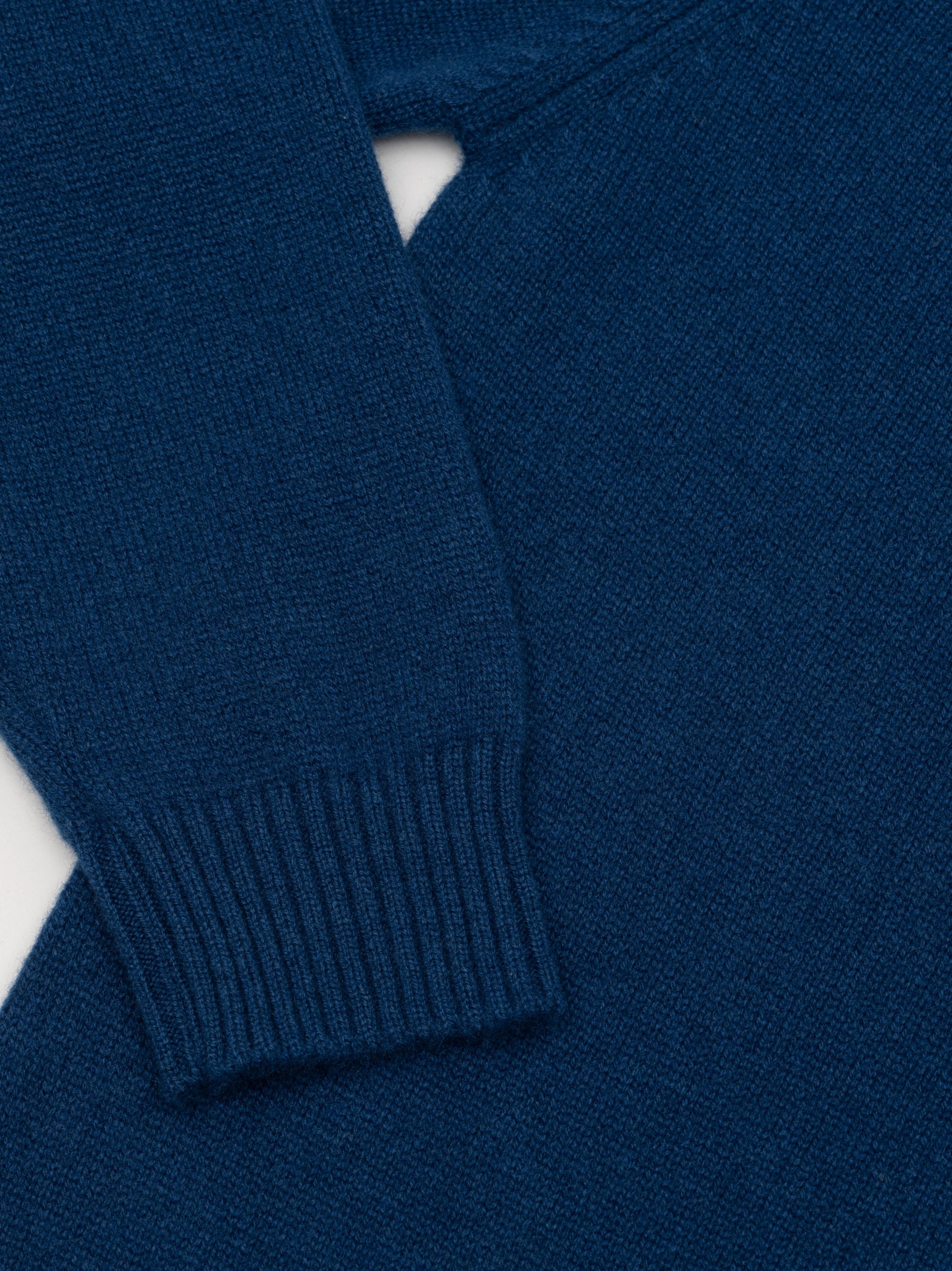 Mens Architect Crew Neck Knitted Cashmere Sweater Regatta | Begg x Co