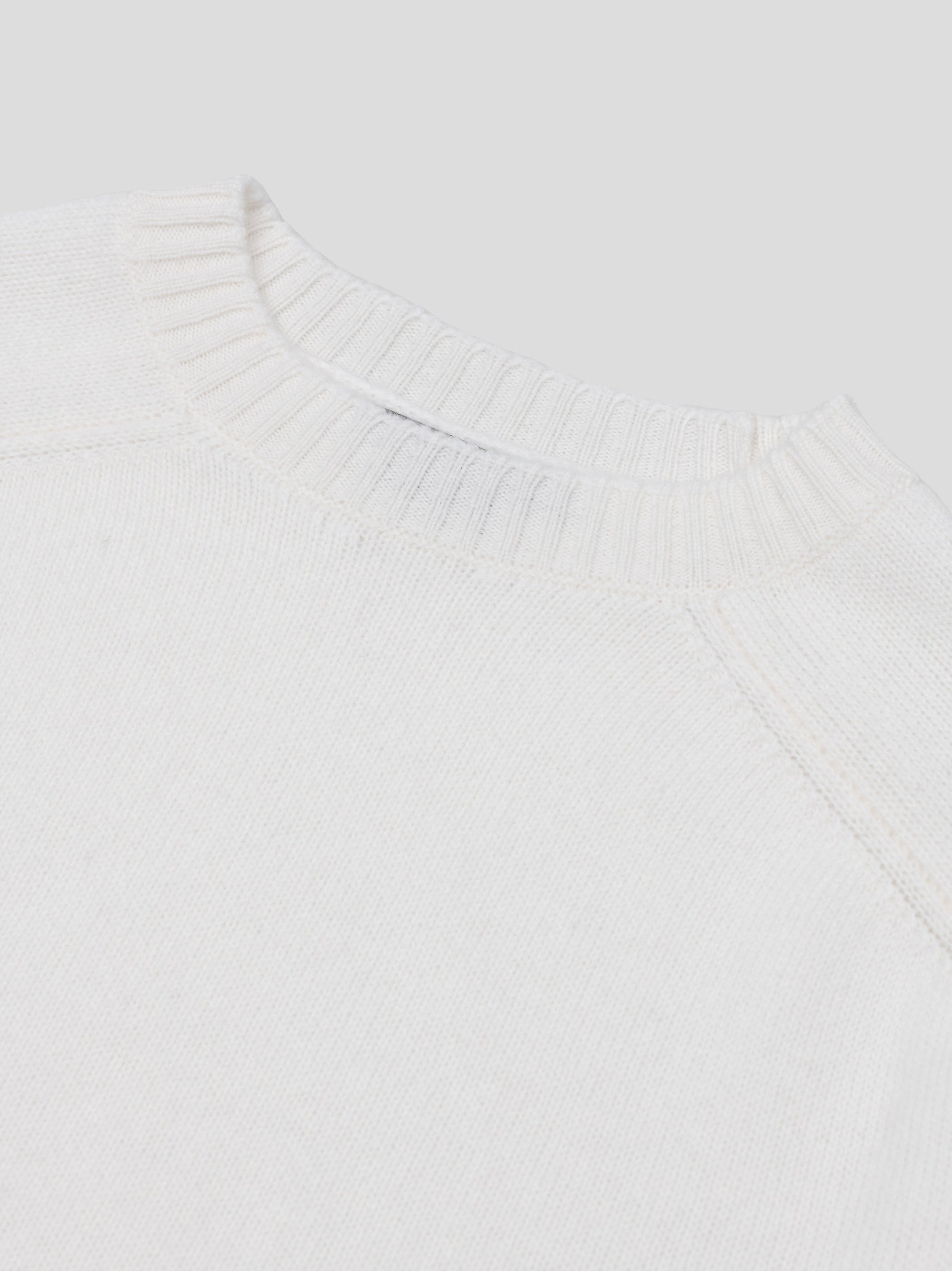 Mens Architect Crew Neck Knitted Cashmere Sweater Frost White | Begg x Co