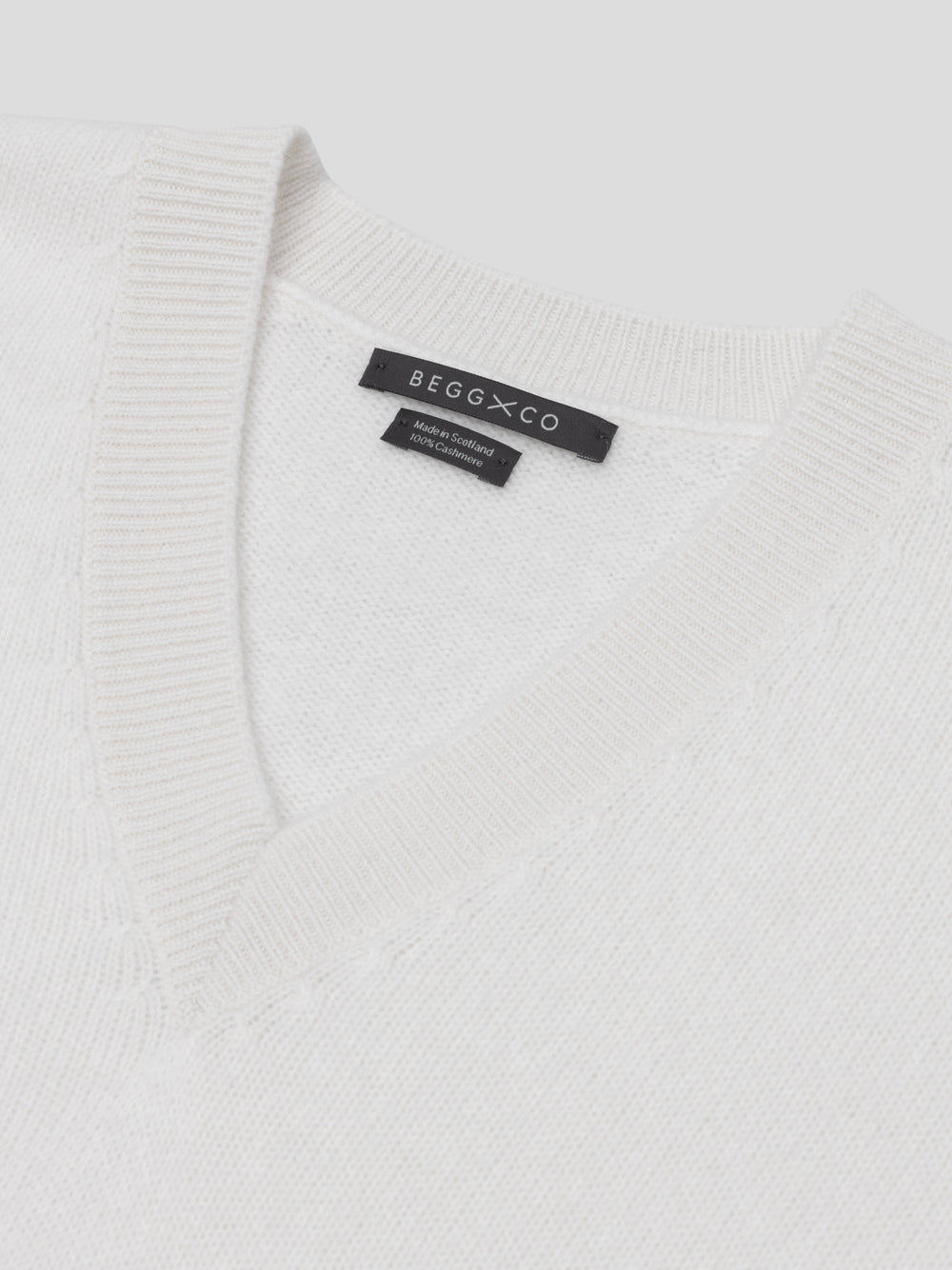 Womens Varikino V-Neck Cashmere Knitted Sweater Frost | Begg x Co