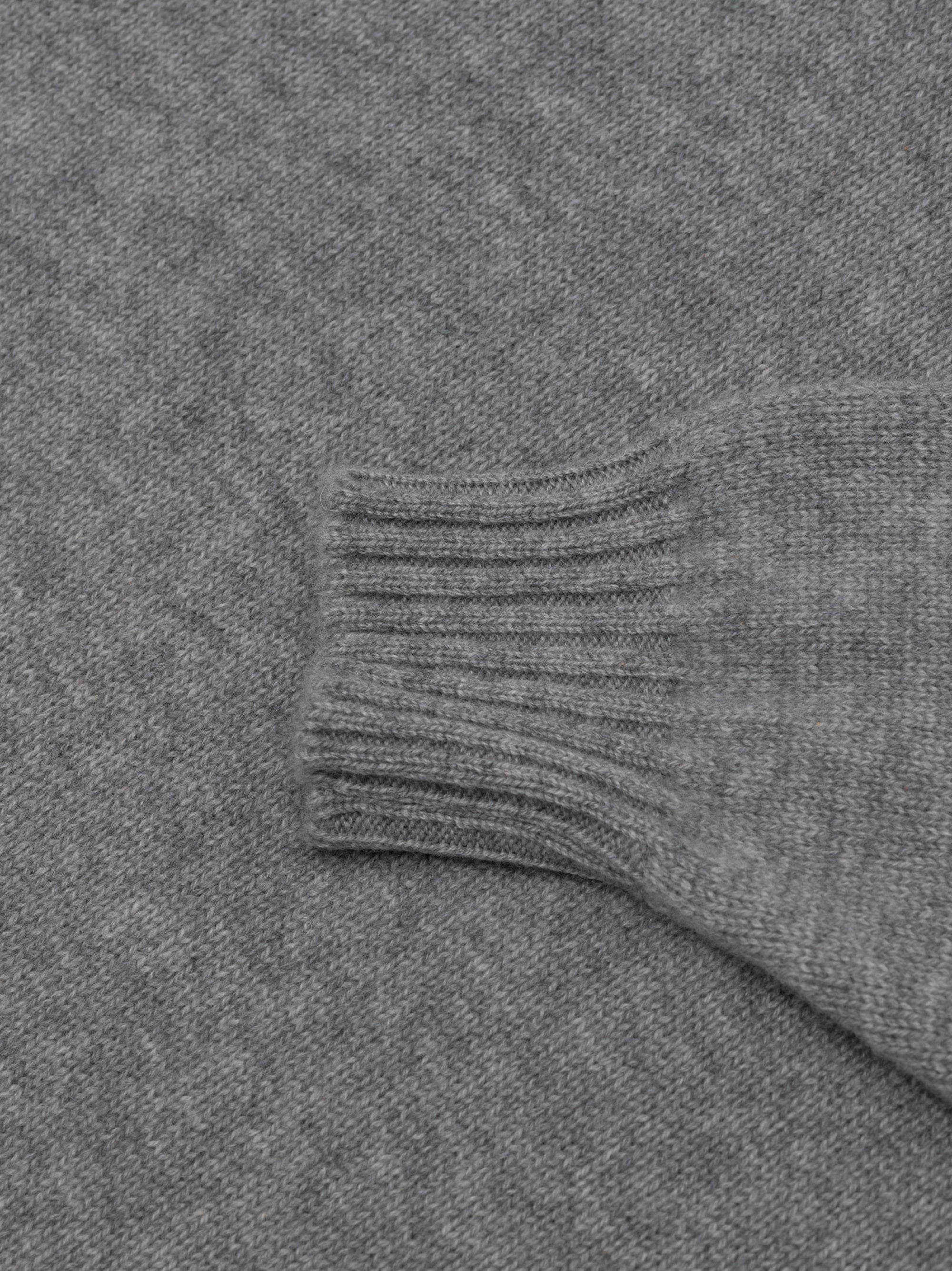 Womens Varikino V-Neck Cashmere Knitted Sweater Grey | Begg x Co