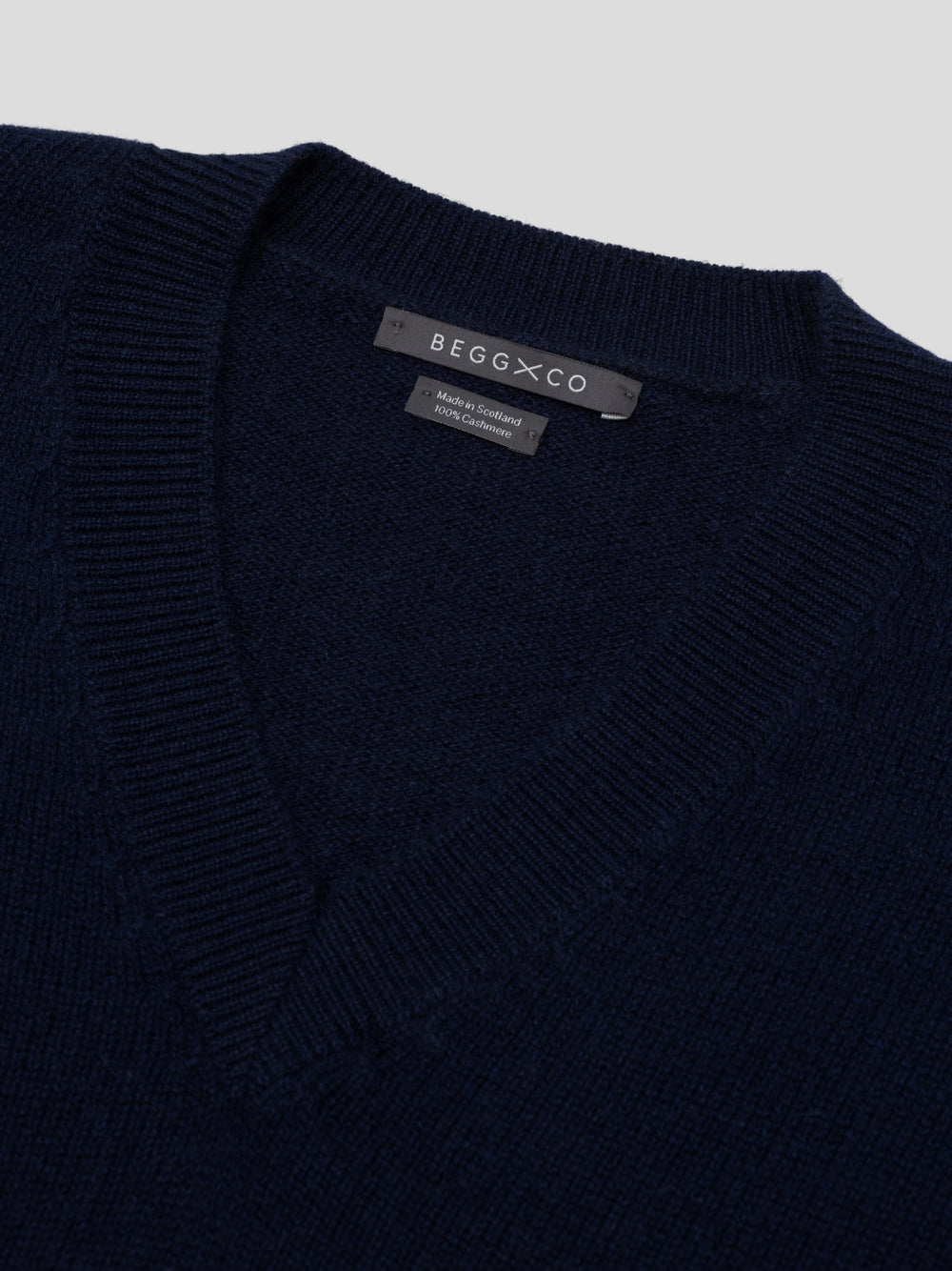 Womens Varikino V-Neck Cashmere Knitted Sweater Navy | Begg x Co
