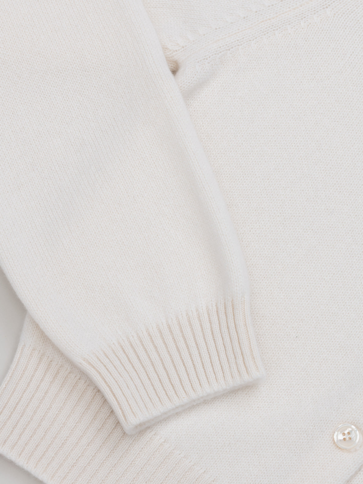 Womens Hepburn Golfer Knitted Cashmere Cardigan Frost | Begg x Co