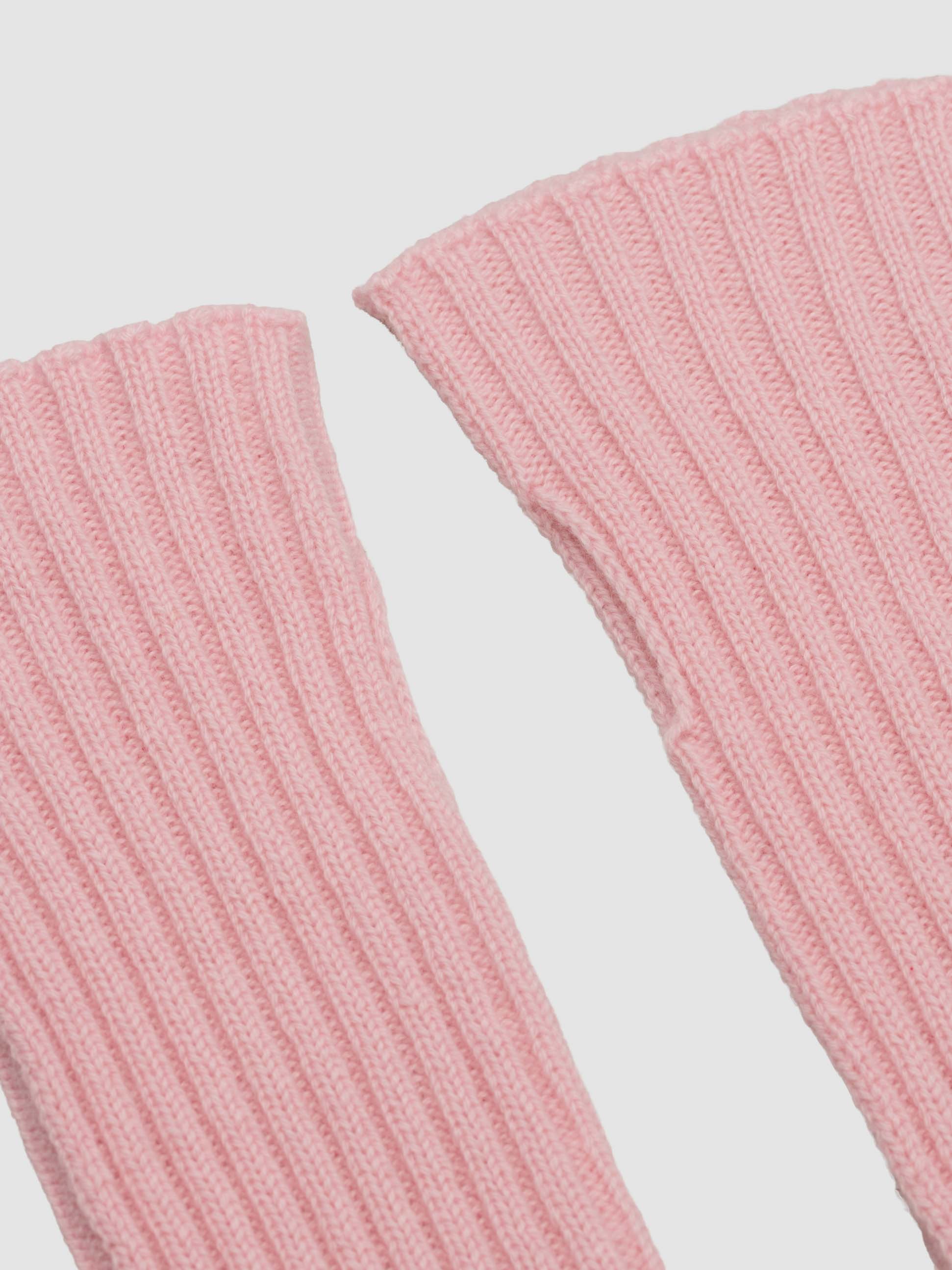 Women's Switch Cashmere Knitted Wrist Warmer Pink | Begg x Co