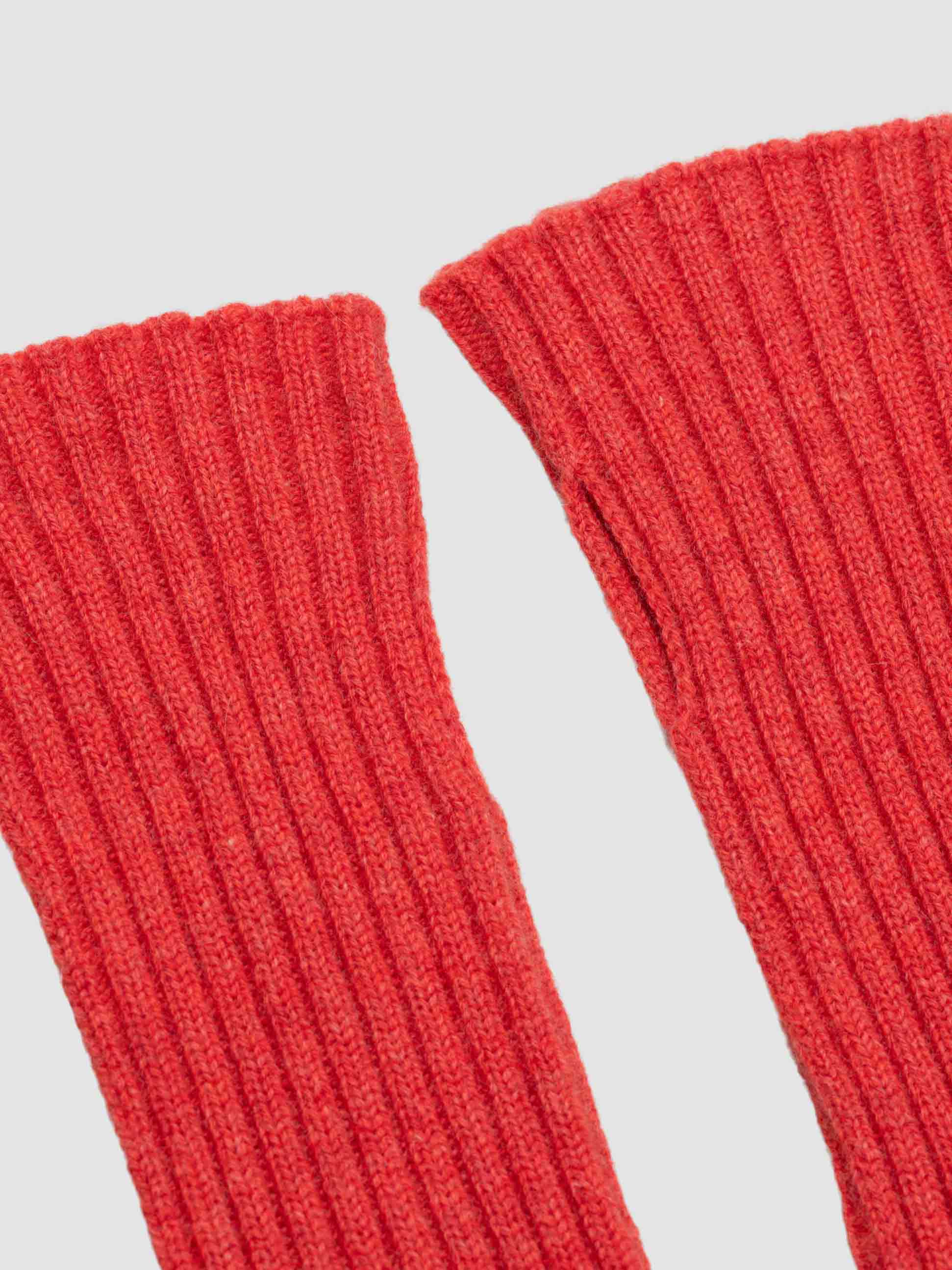Women's Switch Cashmere Knitted Wrist Warmer Red | Begg x Co