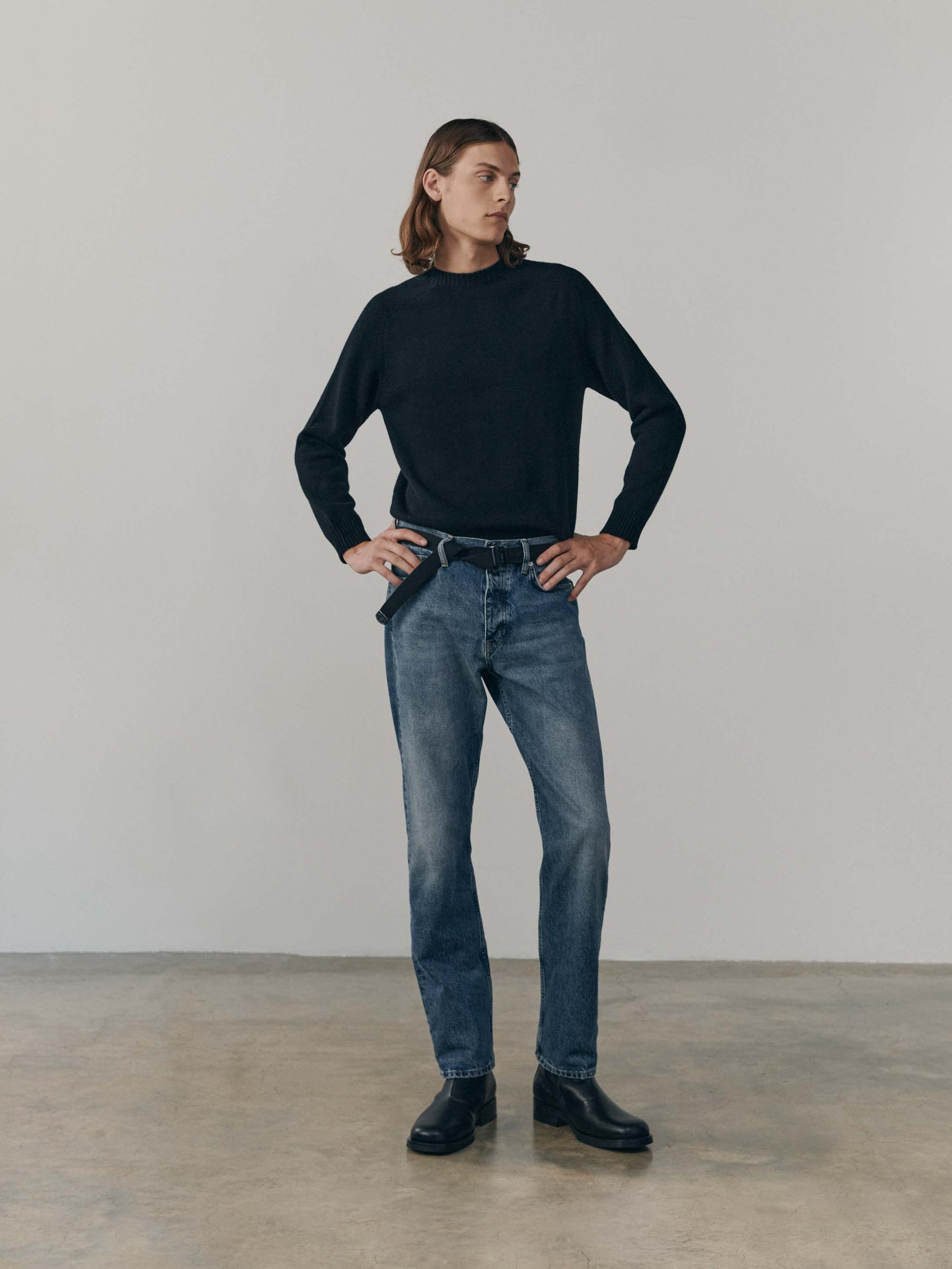 Mens Architect Crew Knitted Cashmere Sweater Black | Begg x Co