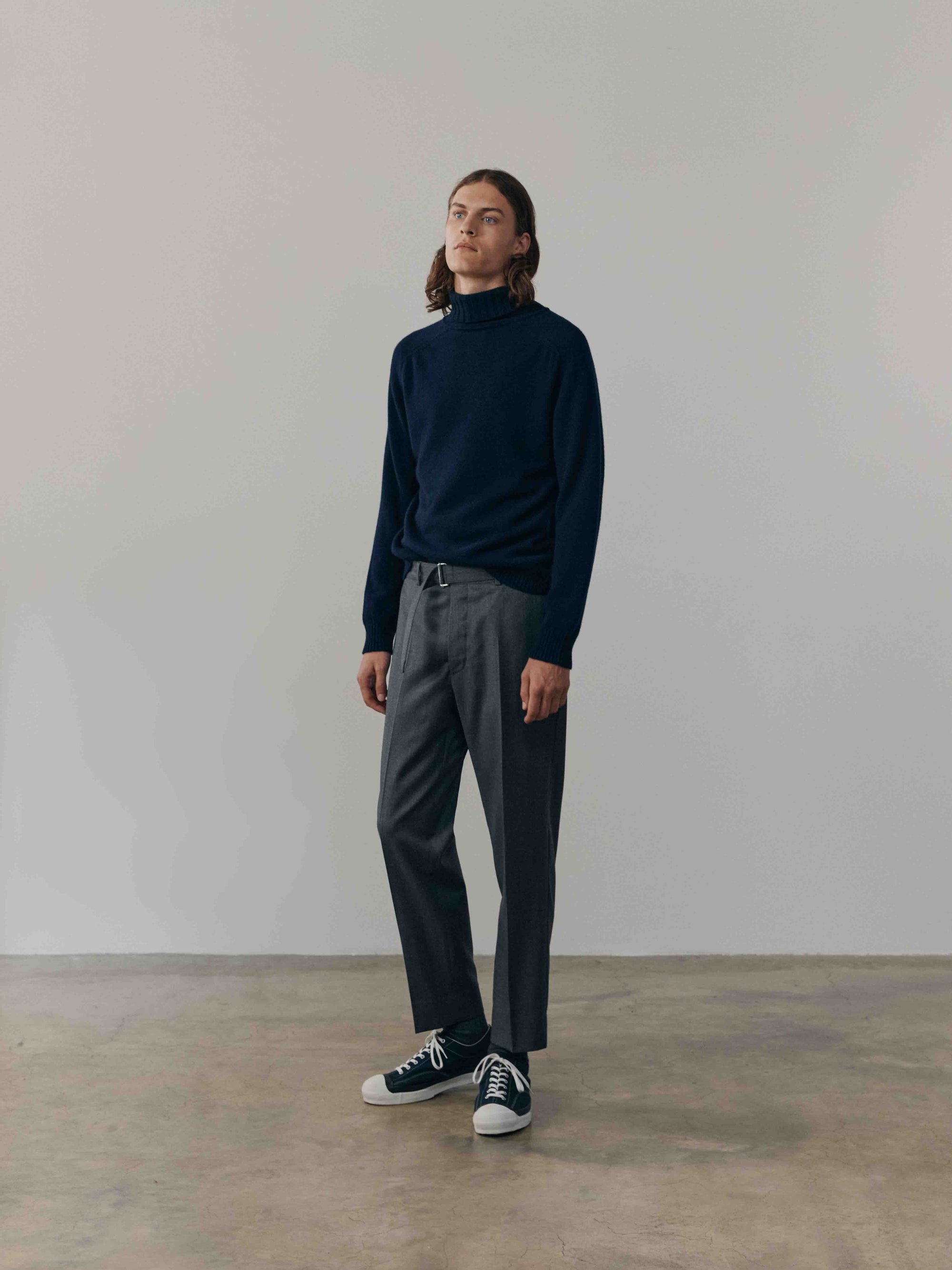 Mens Architect Roll Collar Knitted Cashmere Sweater Navy | Begg x Co