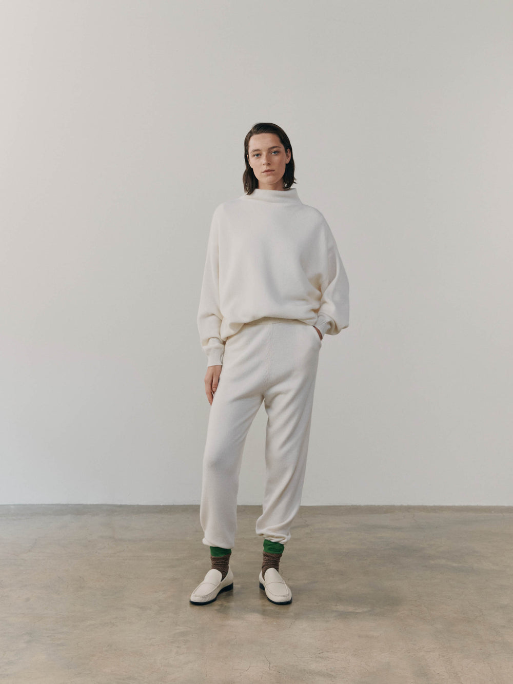 Womens Joy Slouch Cashmere Knitted Mock Neck Sweater Frost | Begg x Co