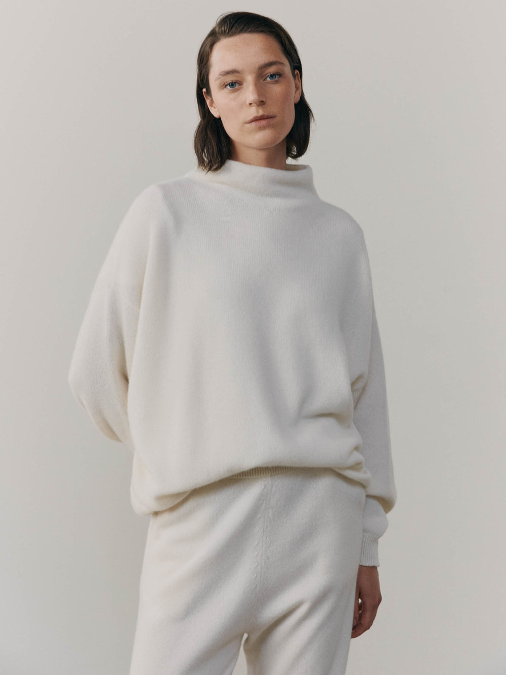 Womens Joy Slouch Cashmere Knitted Mock Neck Sweater Frost | Begg x Co