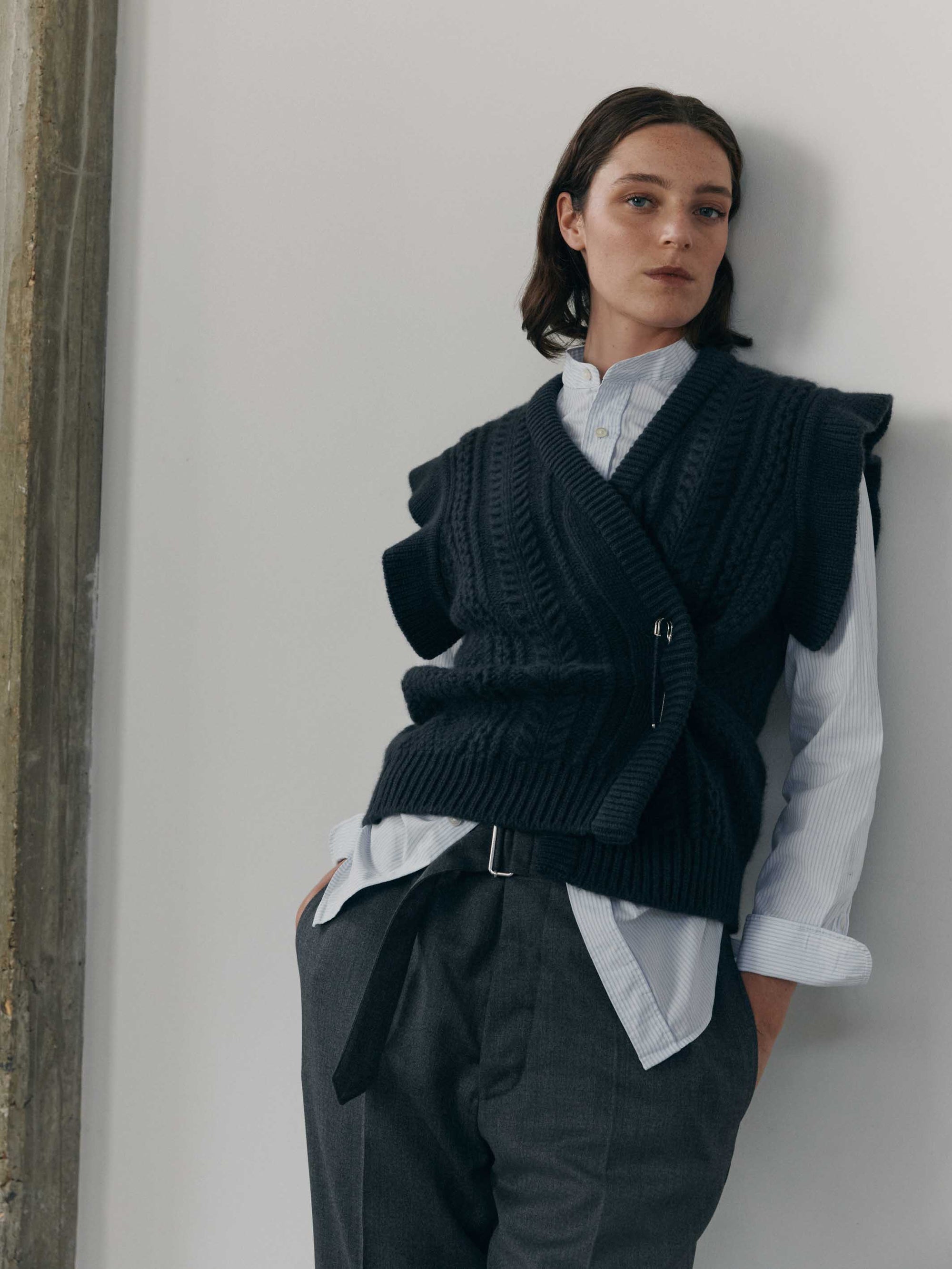 Womens Nico Cashmere Knitted Waistcoat Siberian Grey | Begg x Co