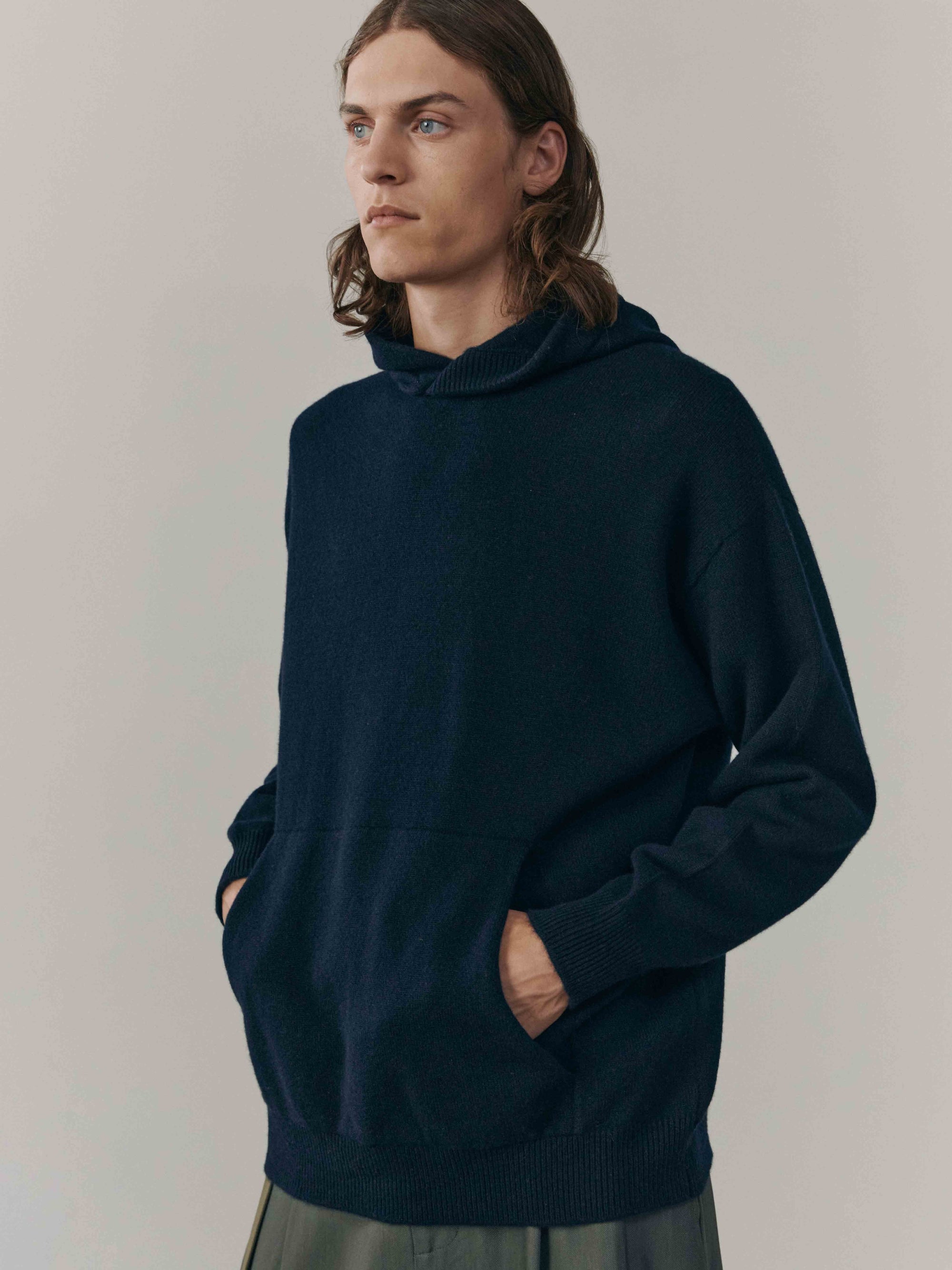 Mens Rockcliffe Cashmere Knitted Hoody Pacific | Begg x Co
