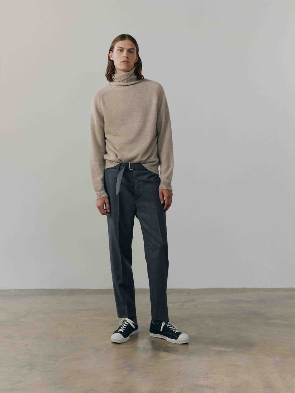 Mens Shadow Roll Collar Cashmere Knitted Sweater Moondust | Begg x Co