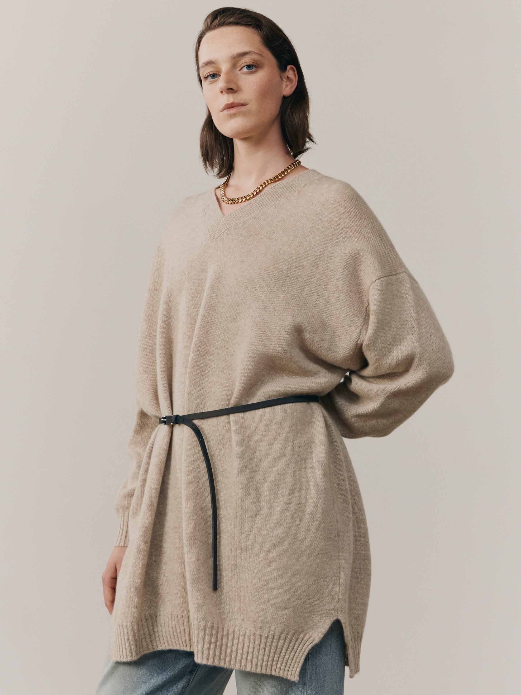 Womens Varikino V-Neck Cashmere Knitted Sweater Natural Melange | Begg x Co