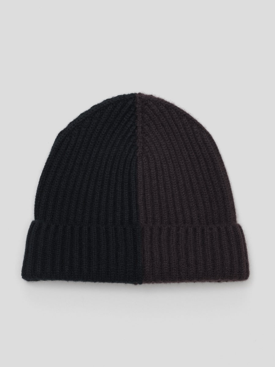 Knitted Bi-Colour Cashmere Beanie Black Chocolate | Begg x Co