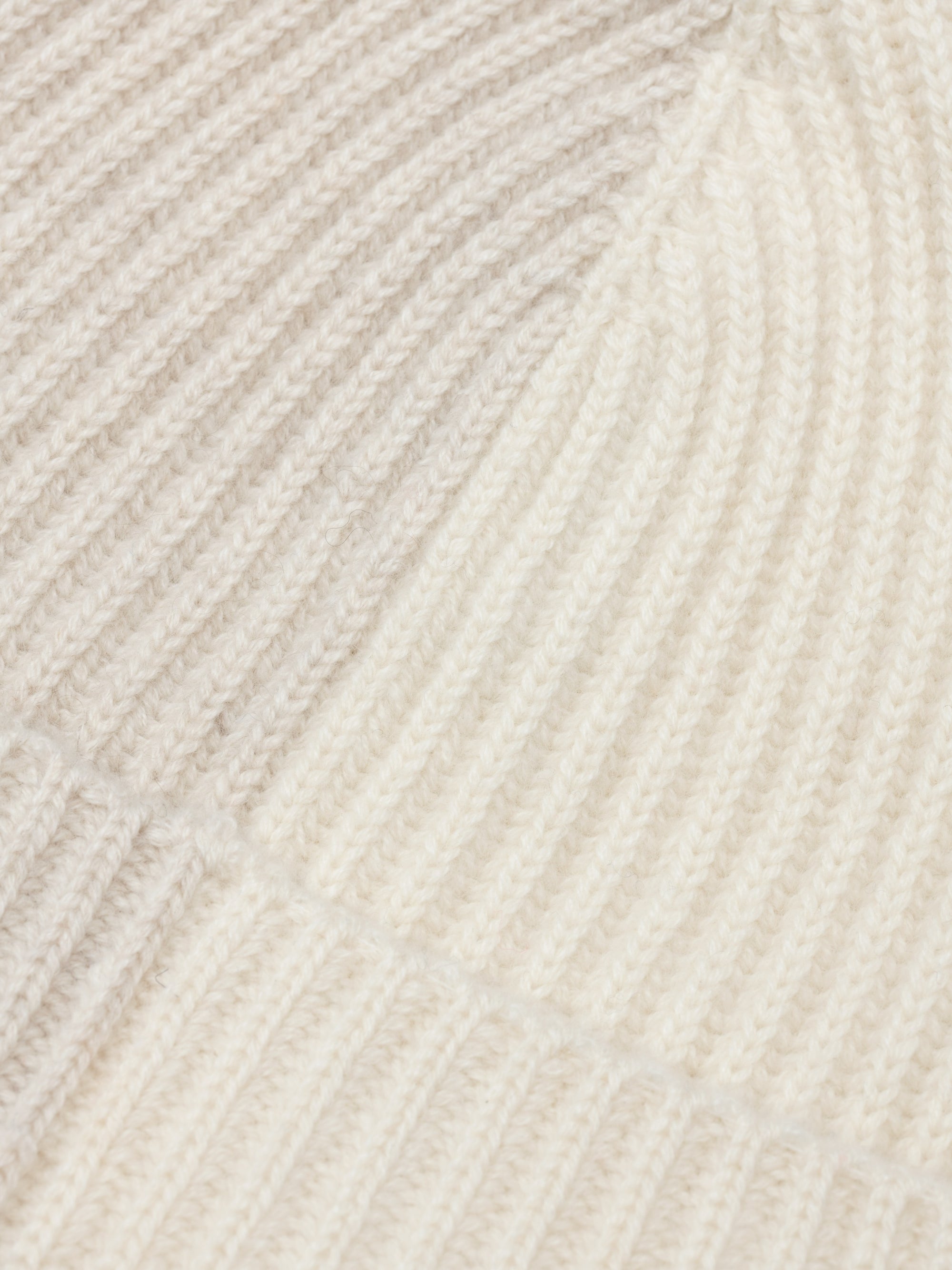 Knitted Bi-Colour Cashmere Beanie Hat in Undyed/White by Begg x Co