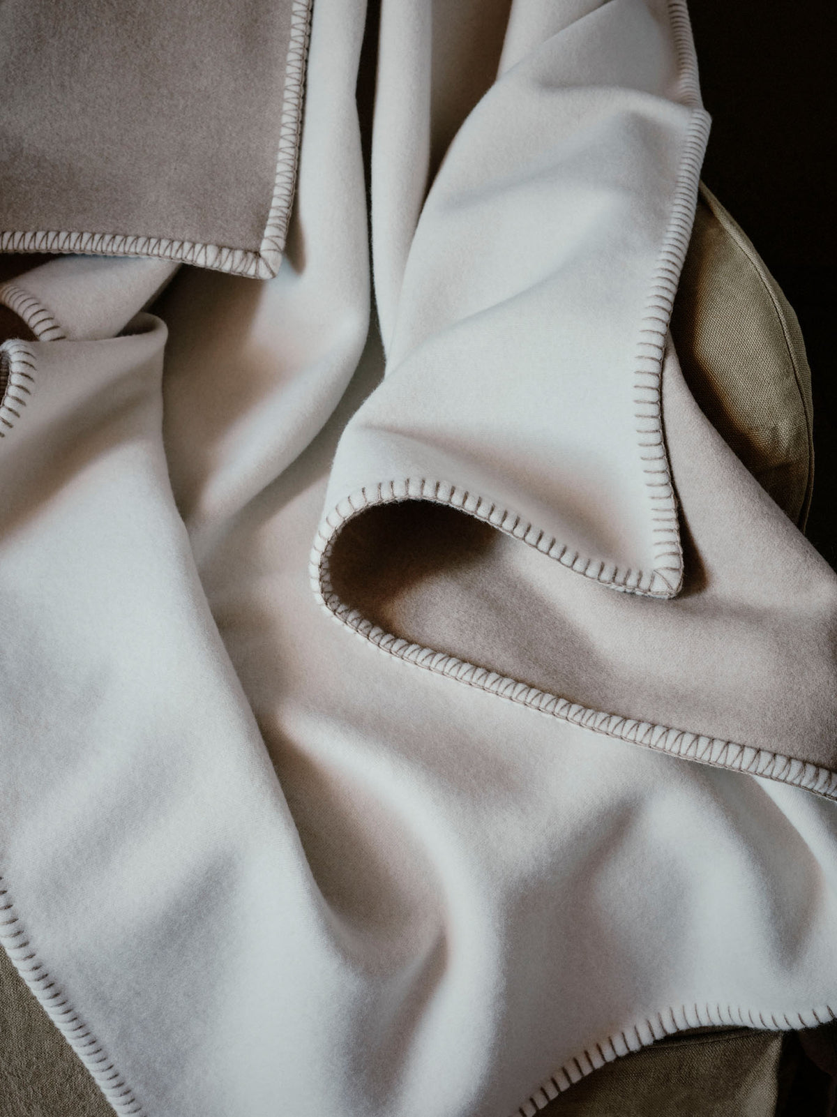 Filt Ecru Natural Lambswool Cashmere Throw | Begg x Co