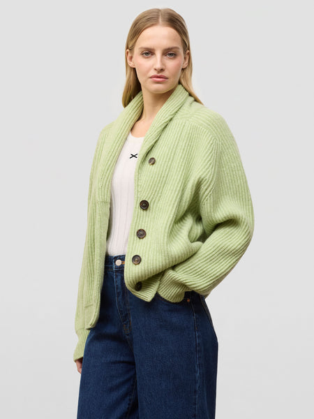 mini-yacht-green-cashmere-