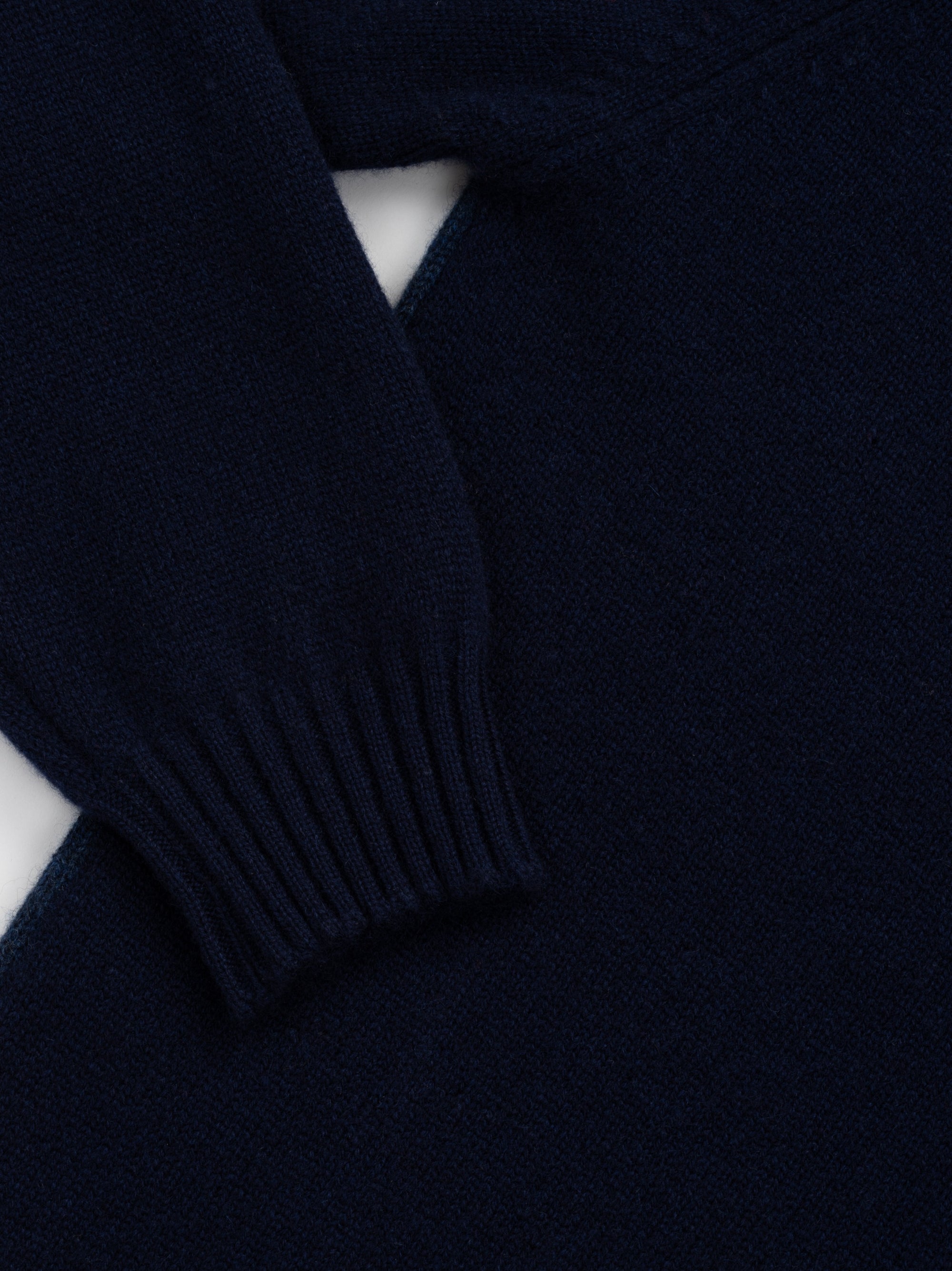 Mens Shadow Cashmere Crewneck Sweater Night Sky | Begg x Co
