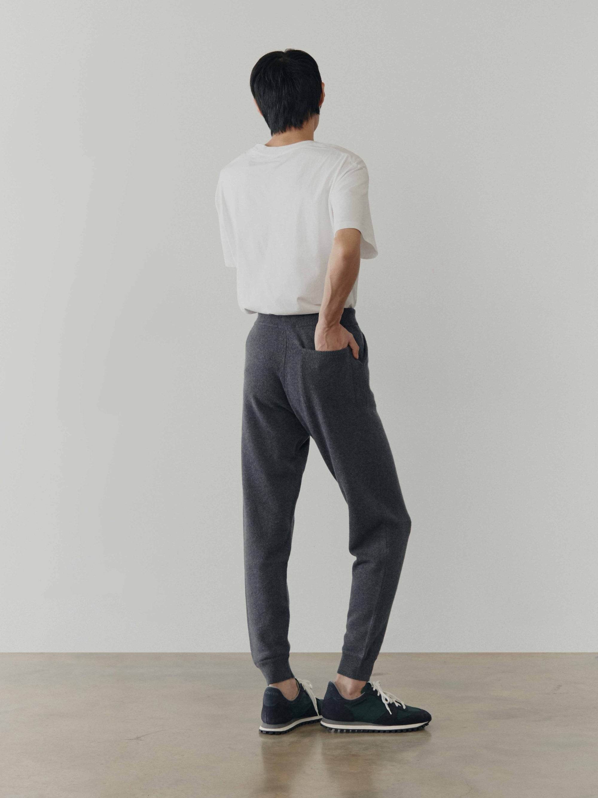 Mens Crovie Cashmere Knitted Lounge Pants Pewter | Begg x Co