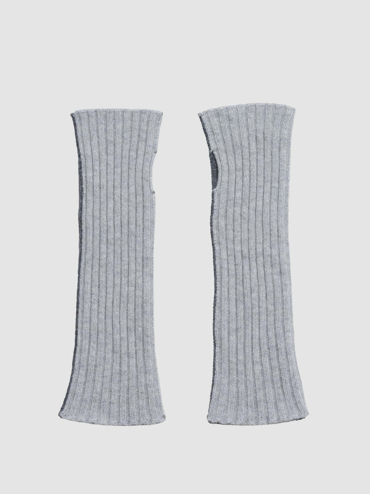 Women's Switch Cashmere Knitted Wrist Warmer Feather Grey | Begg x Co