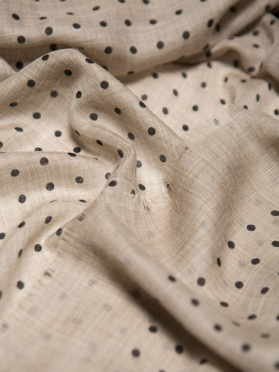 Wispy Hanover Cashmere Scarf Natural Black Detail | Begg x Co