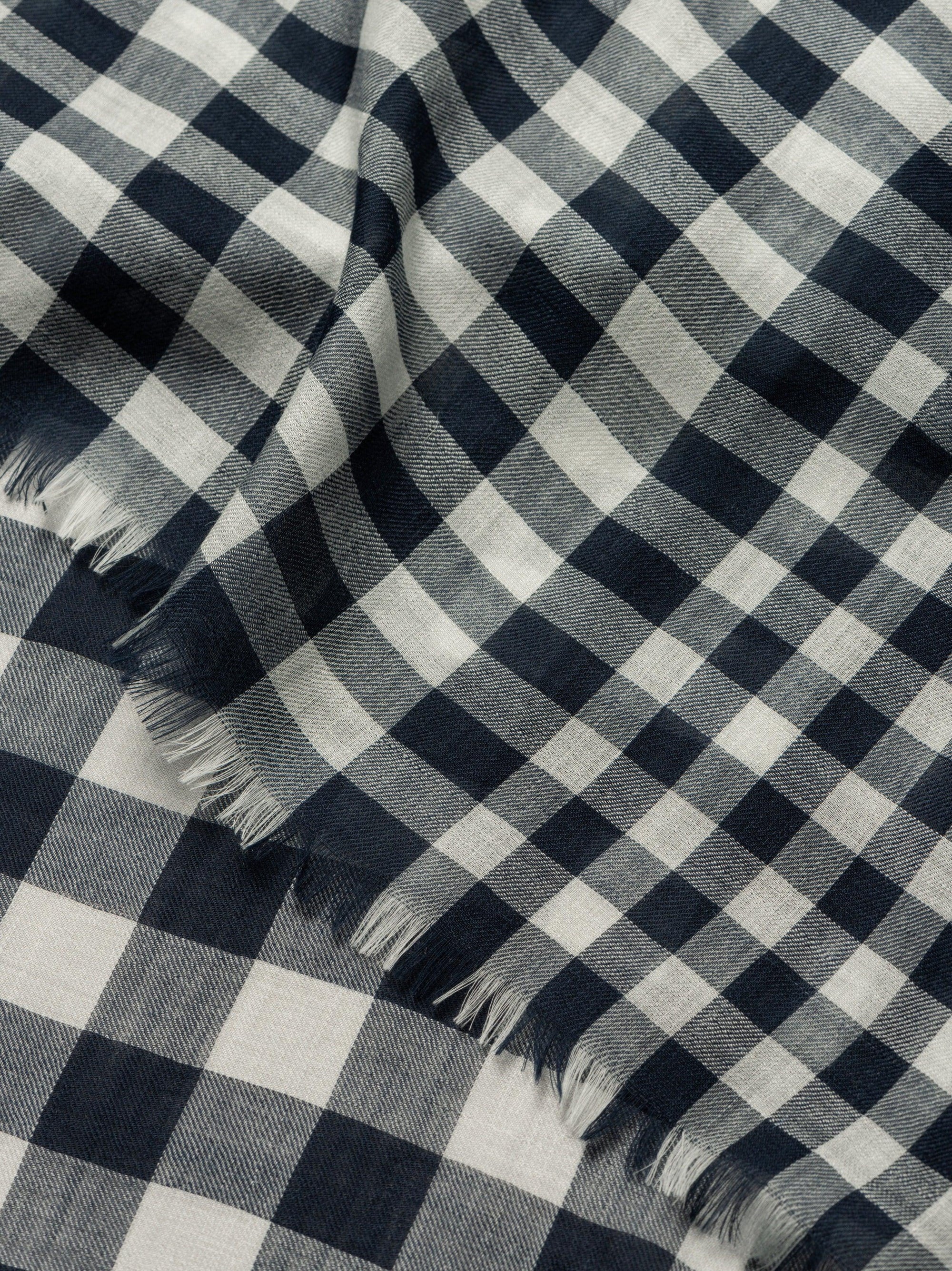 Wispy Darnock Lightweight Cashmere Scarf Navy White | Begg x Co